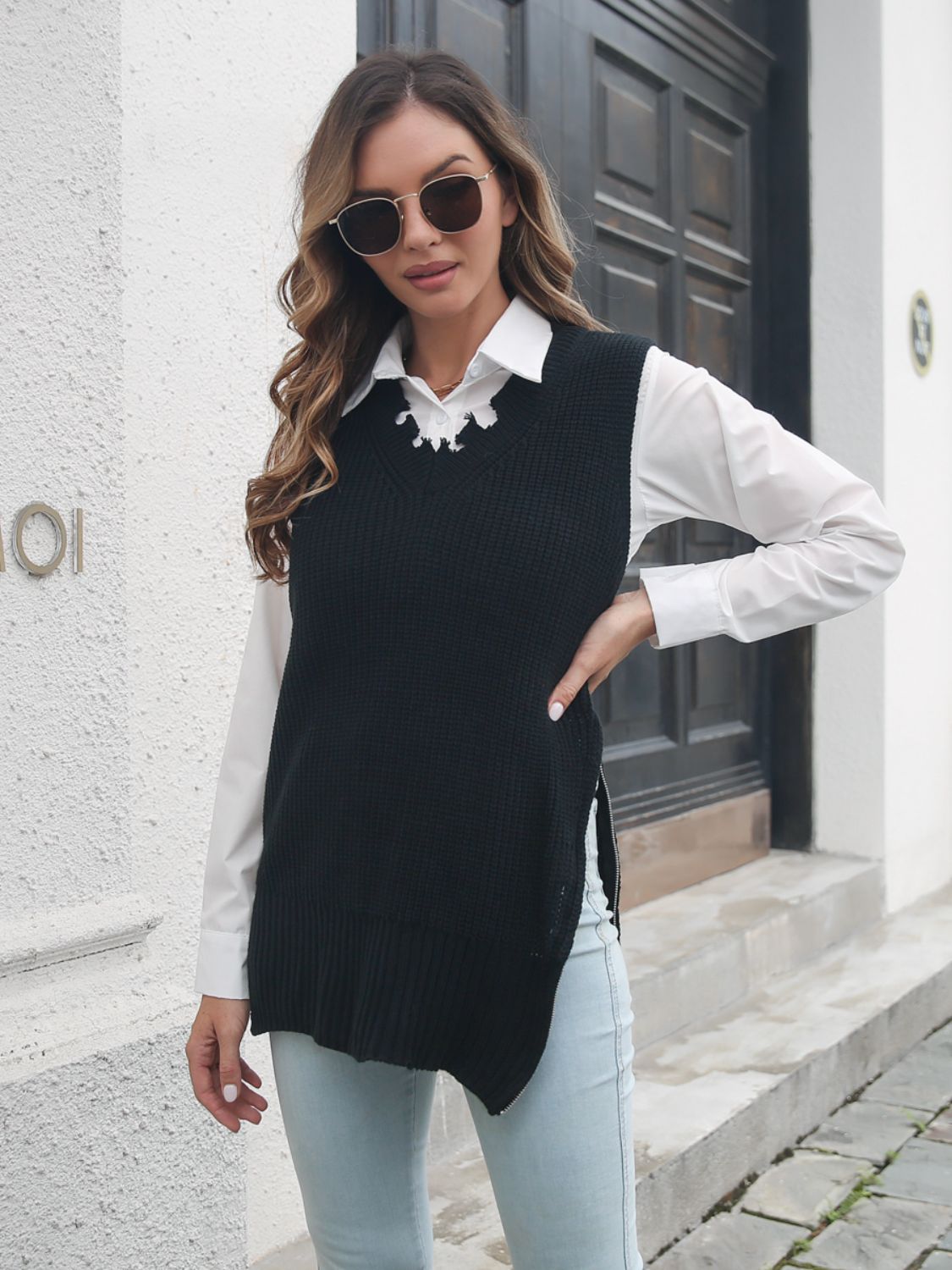 Frayed Hem Slit Sweater Vest